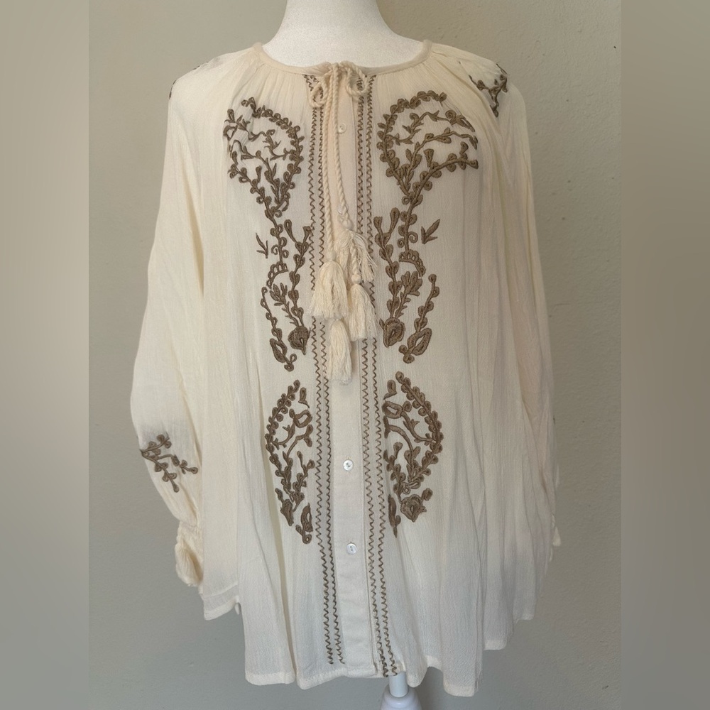 Elie Tahari Romantic Embroidered Tunic Top